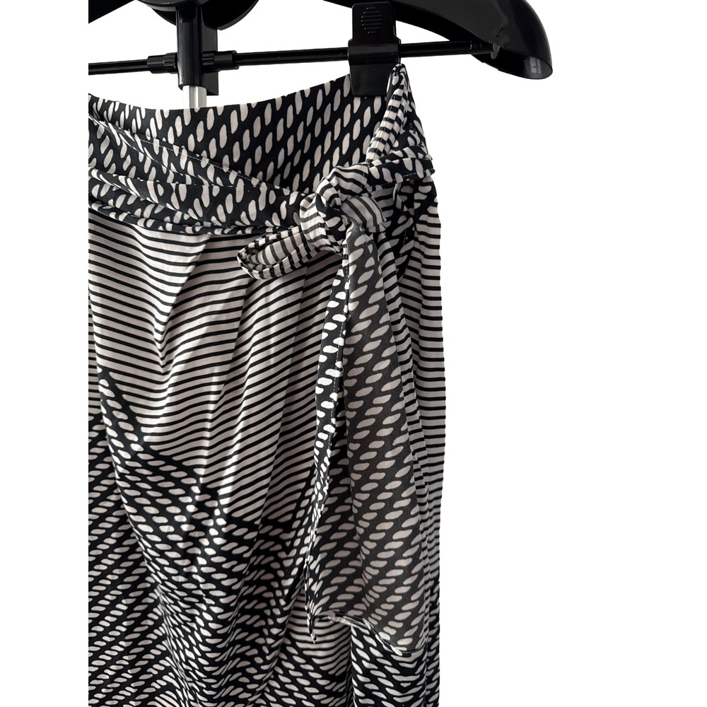 Banana Republic Black White Geometric Faux Wrap Tie Midi Skirt Size 2 Chic NWT - Picture 6 of 6